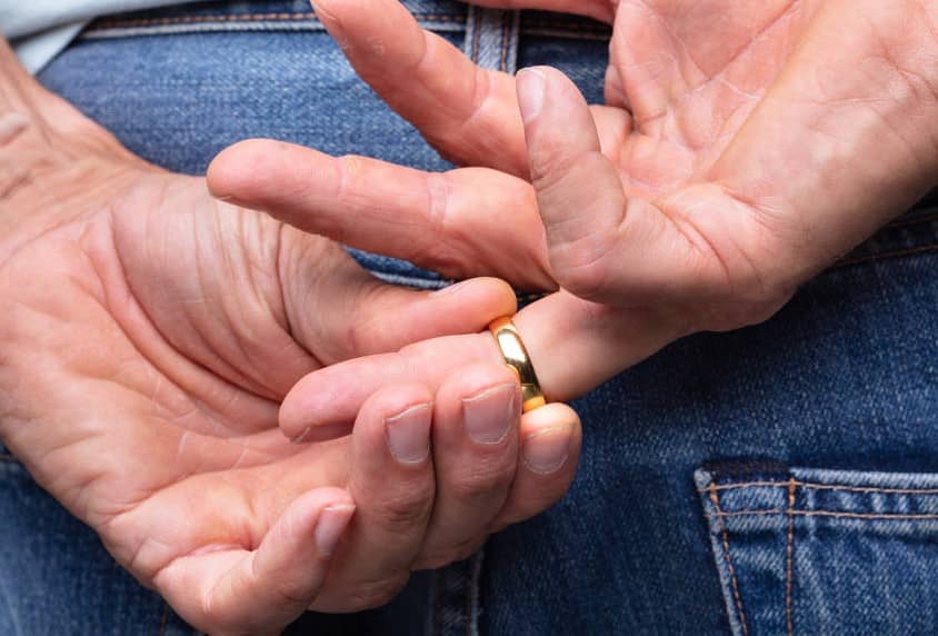 ¿Cómo afecta una infidelidad a la salud mental de la persona engañada? 5 consecuencias