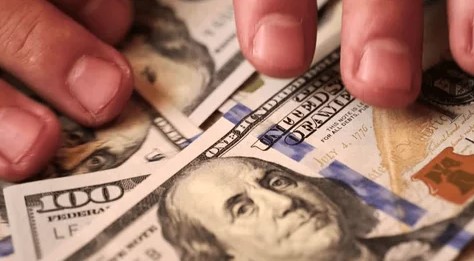 ¿Cuántas bacterias puede tener un billete?