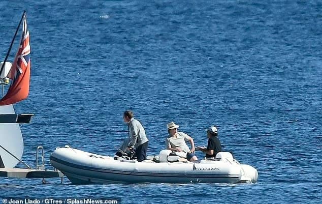 Así luce Tom Cruise a los 61 años, fue visto en la playa con Alejandro González Iñárritu