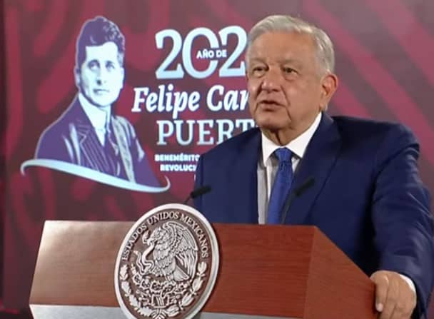 Cuestiona López Obrador la complicidad entre la corrupción y los conservadores