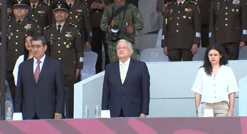 Encabeza AMLO ceremonia del 162 Aniversario de la Batalla de Puebla