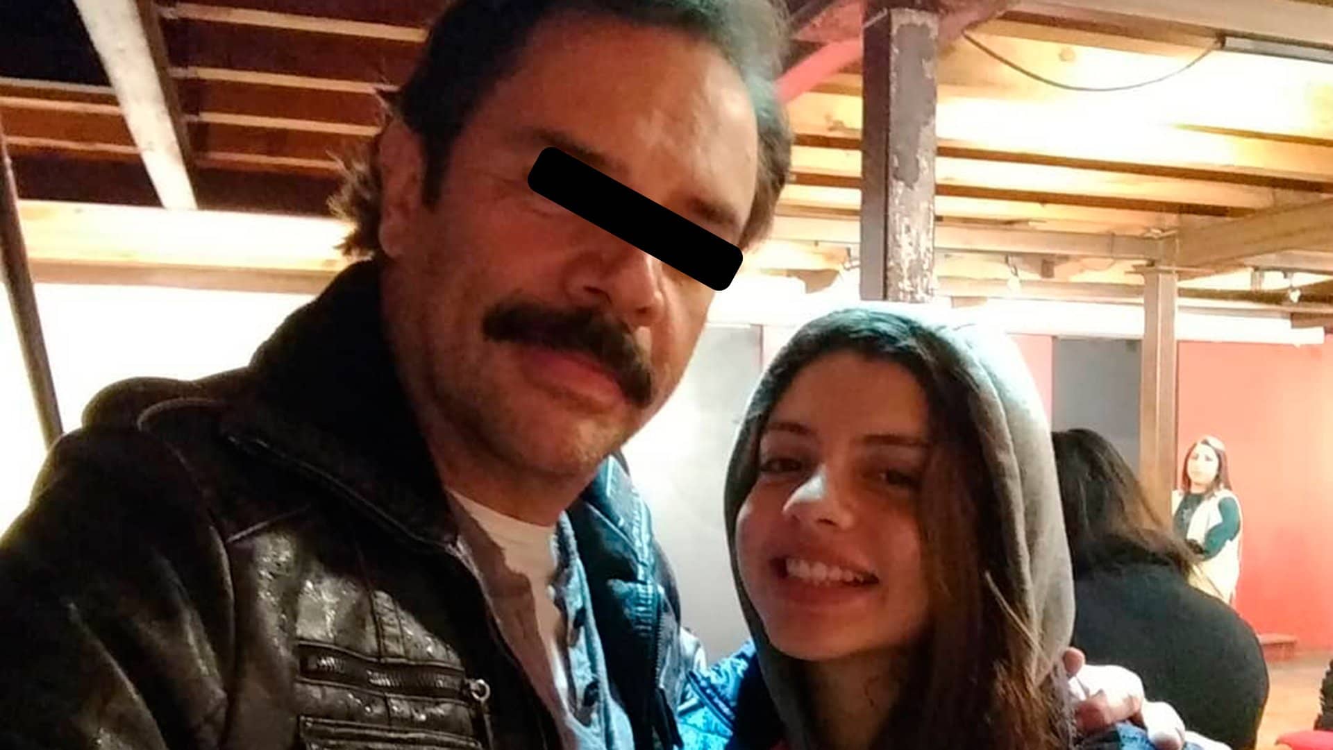 Muere madre de Héctor Parra mientras el actor sigue en prisión