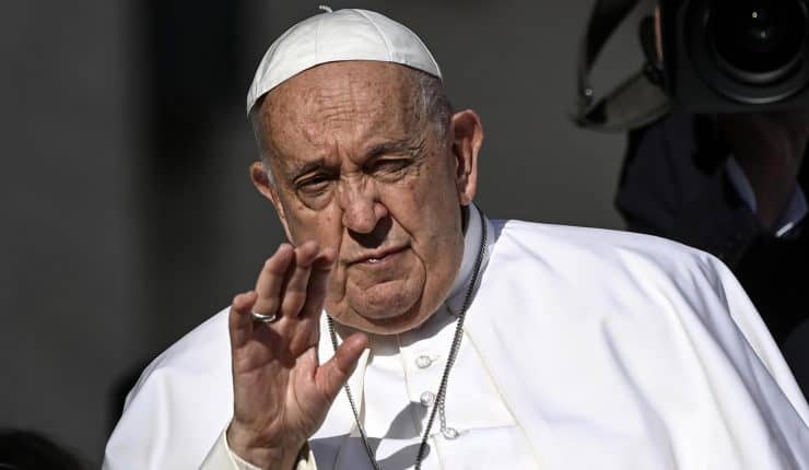 Papa Francisco usa una palabra vulgar para referirse al colectivo LGBT