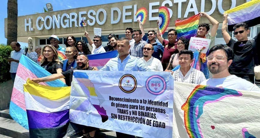 Congreso de Baja California Sur aprueba cambio en identidad de género para menores de edad