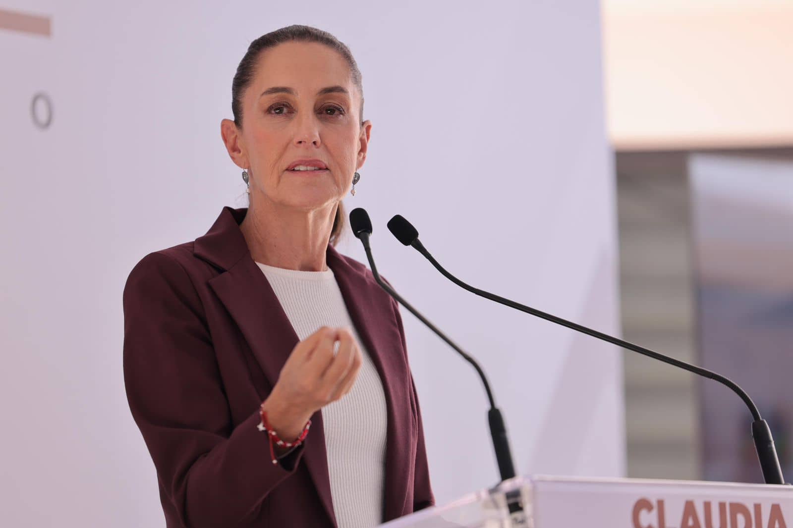 Claudia Sheinbaum estima más de 21 millones de niñas, niños y jóvenes beneficiados durante su sexenio con la beca para estudiantes de educación básica