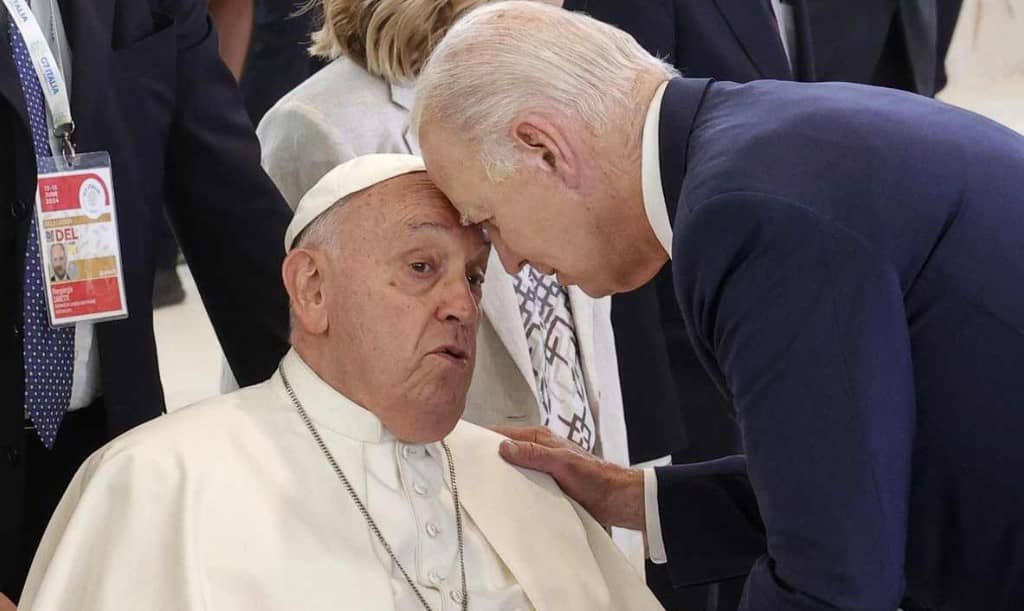 Cumbre del G7: Biden y el Papa Francisco tienen 