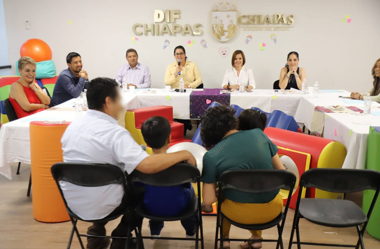 DIF Chiapas consolida familias a través de la adopción