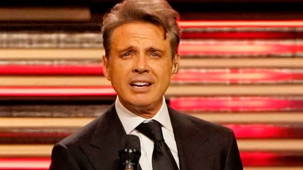 Luis Miguel celebra que es el artista más taquillero del mundo