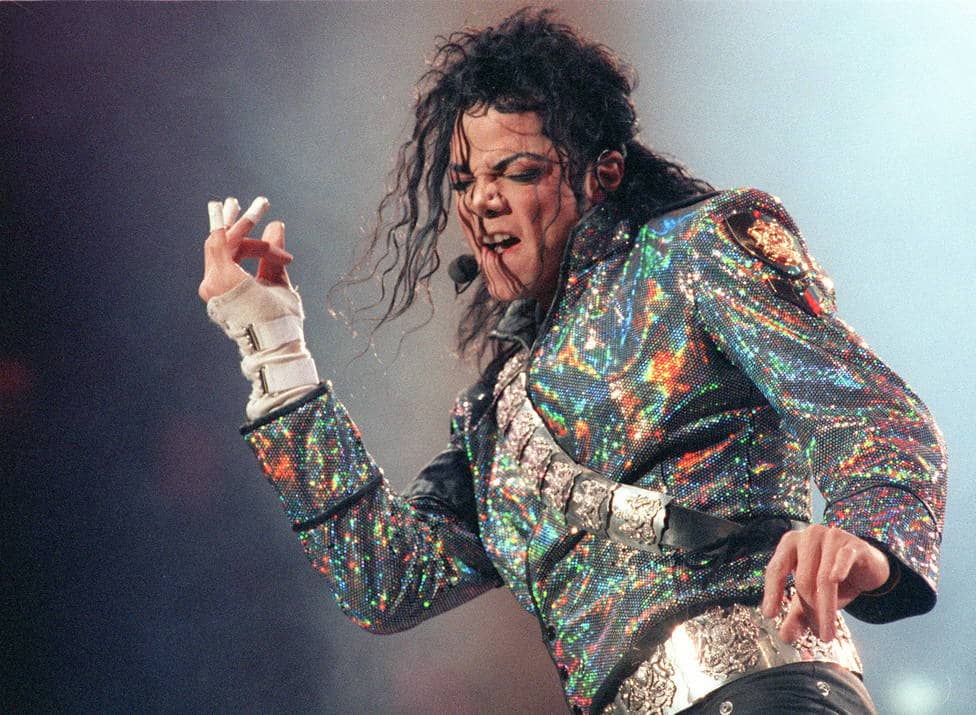 Michael Jackson tenía una deuda de más de 500 mdd al momento de morir