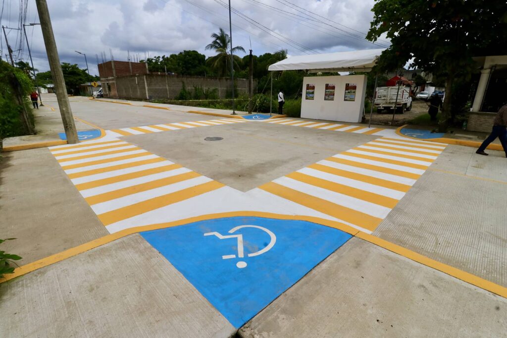 PAVIMENTACION HUEHUETAN 1