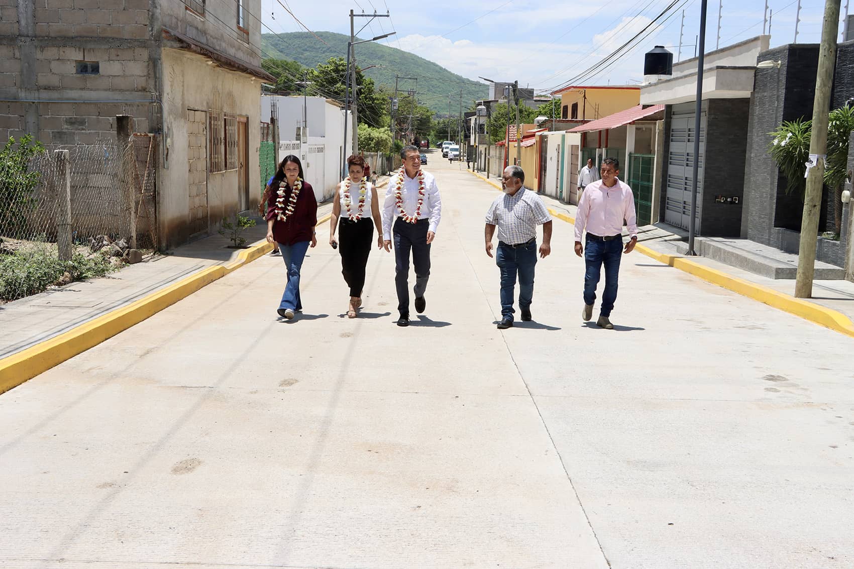 En Tuxtla, Rutilio Escandón inaugura pavimentación y mejoramiento de vialidades en Plan de Ayala