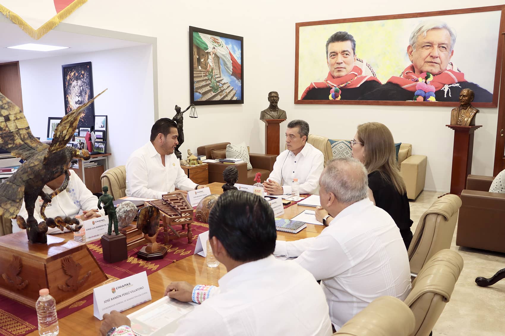 Refrenda Rutilio Escandón voluntad y compromiso de trabajar a favor del magisterio chiapaneco