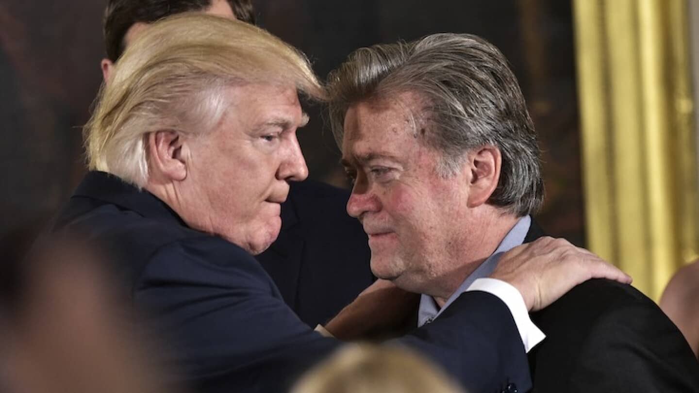 Steve Bannon, exasesor de Trump, deberá iniciar su condena en prisión por desacato el 1 de julio