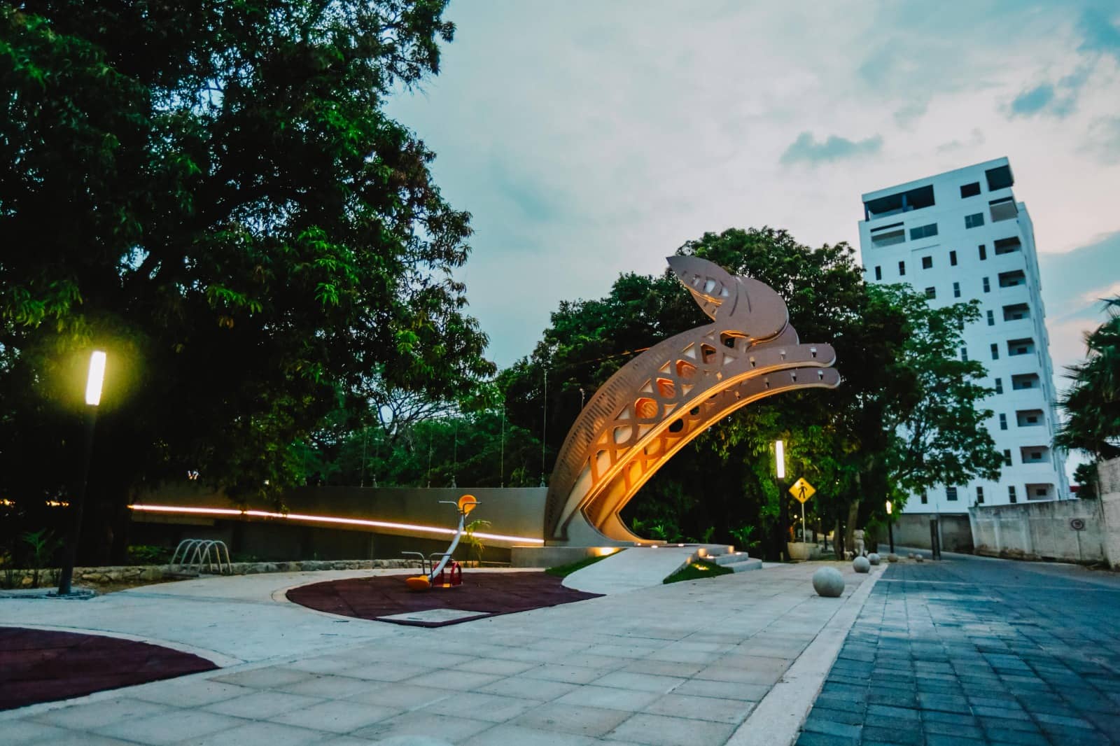 Los parques de Tuxtla serán espacios vivos, reitera Ángel Torres