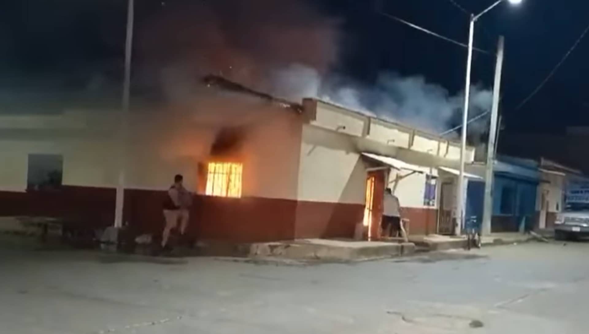 Encapuchados incendian varias casas en La Concordia, Chiapas por supuesto conflicto electoral