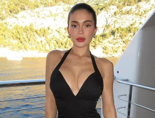 El 'LBD' más sensual y otros vestidos con los que Kylie Jenner ha conquistado Mallorca