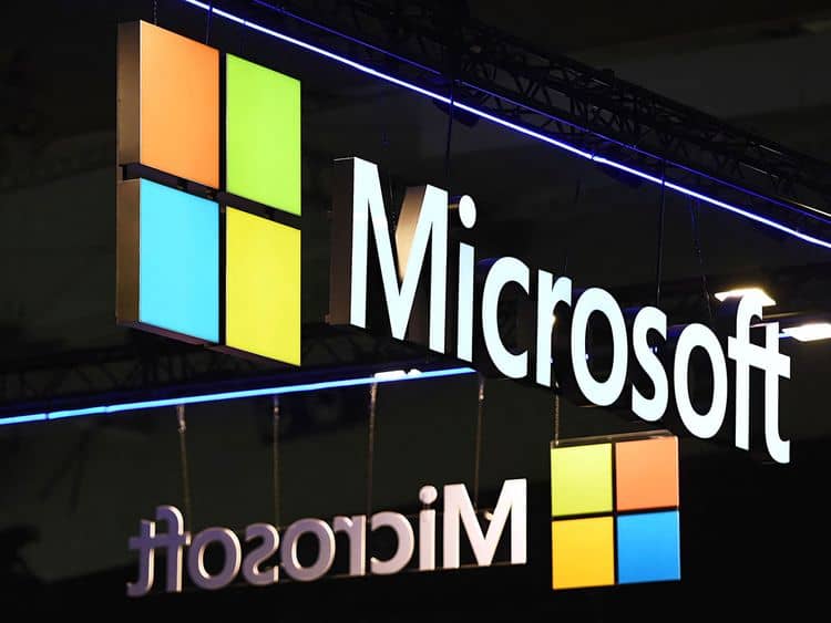 Mercados accionarios tiemblan ante apagón global por la caída de Microsoft