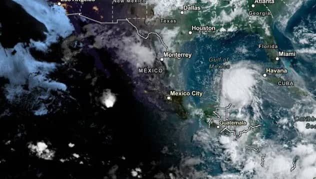 El paso del huracán 'Beryl' generará lluvias torrenciales en estos estados