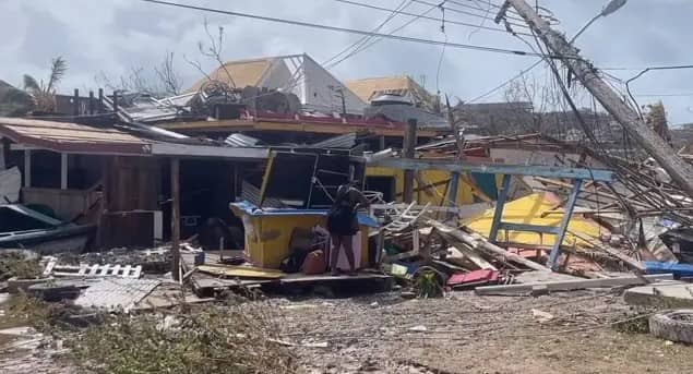 “El 90% de la isla fue borrada”: el devastador paso del huracán Beryl por el Caribe en su camino a México