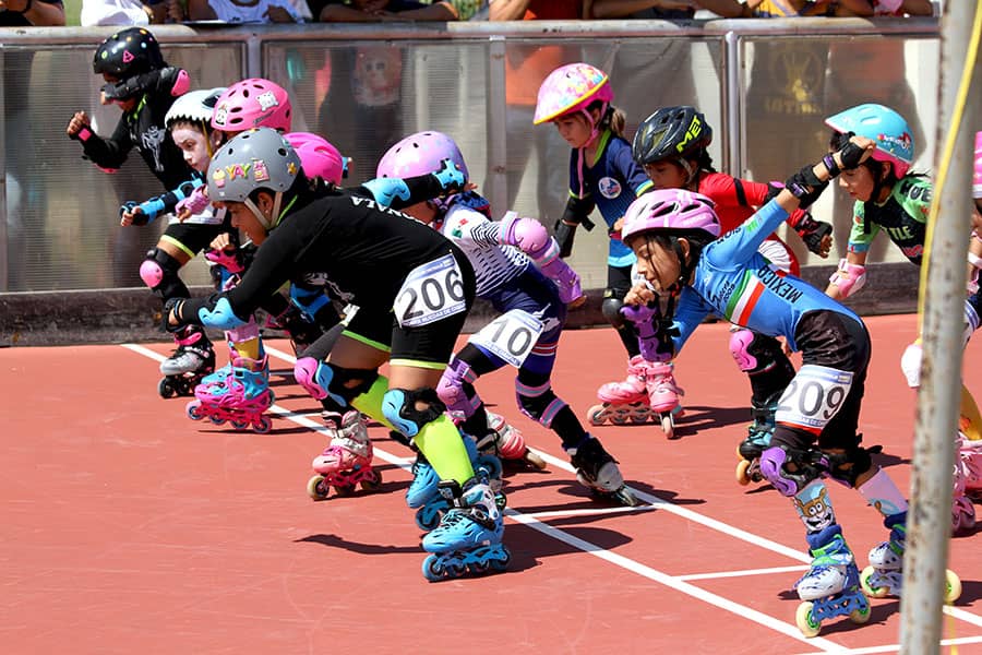 El Patinodromo del Indeporte te espera para que entrenes Patines Sobre Ruedas