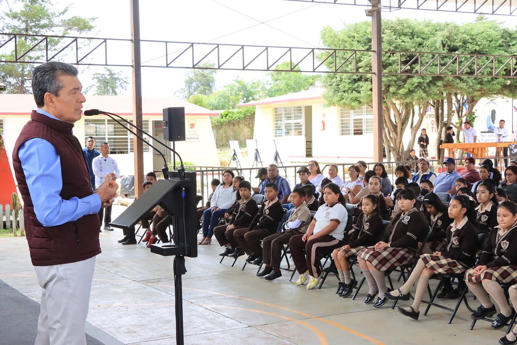 En La Trinitaria, inaugura Rutilio Escandón construcción de aulas en la Primaria “Belisario Domínguez Palencia”