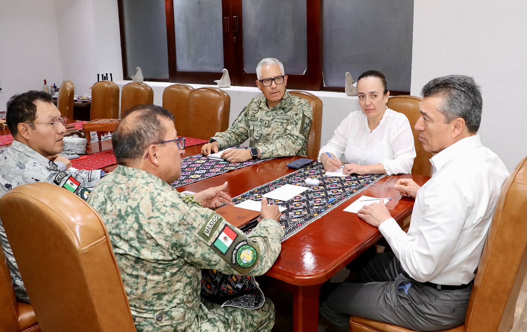 Se reúne Rutilio Escandón con mandos de Sedena y Guardia Nacional