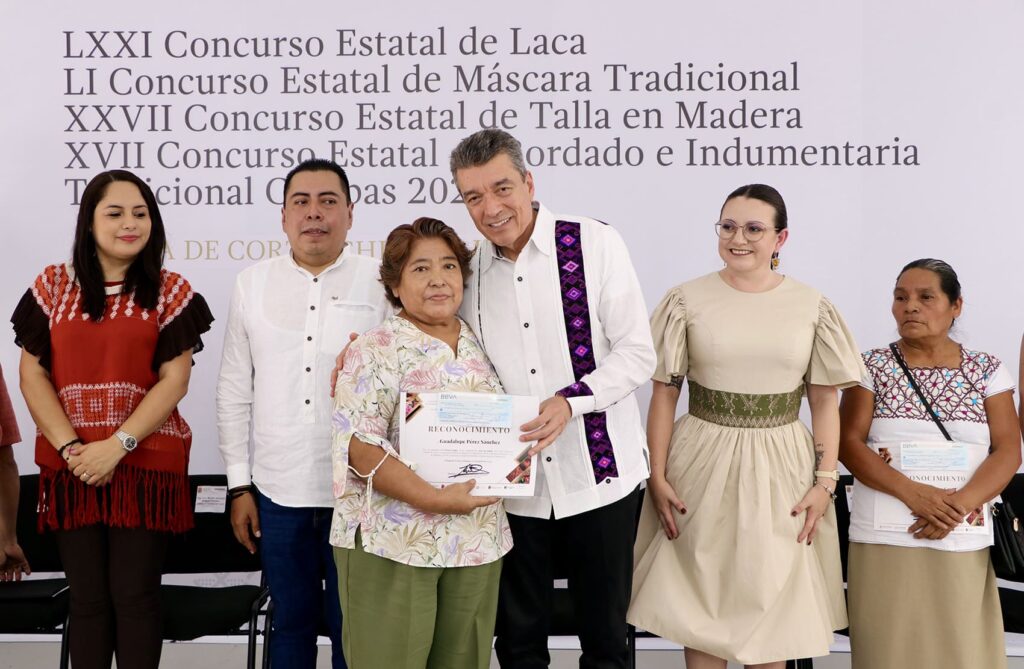 REC CONCURSO ESTATAL DE ARTESANIAS 13