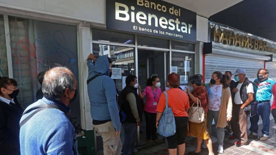 ¡No vayas a caer! Alertan por fraude a beneficiarios de programas del Bienestar