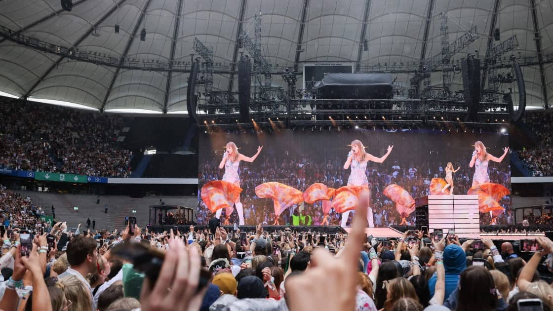 Arrestan a sospechosos de planear atentado islamista en conciertos de Taylor Swift, informa policía austríaca