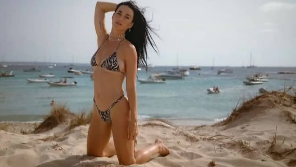 Investigan a Katy Perry por provocar daño ecológico en playa de España