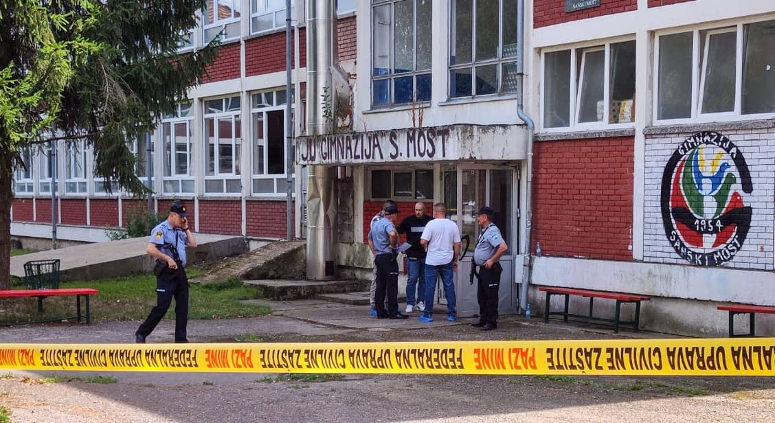 Tiroteo en escuela de Bosnia deja tres muertos; autor intenta quitarse la vida