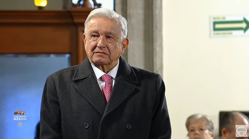 AMLO llora en su última Mañanera; así reaccionó al escuchar una canción en su honor: “Ahora sí, a La Chingada” | VIDEO