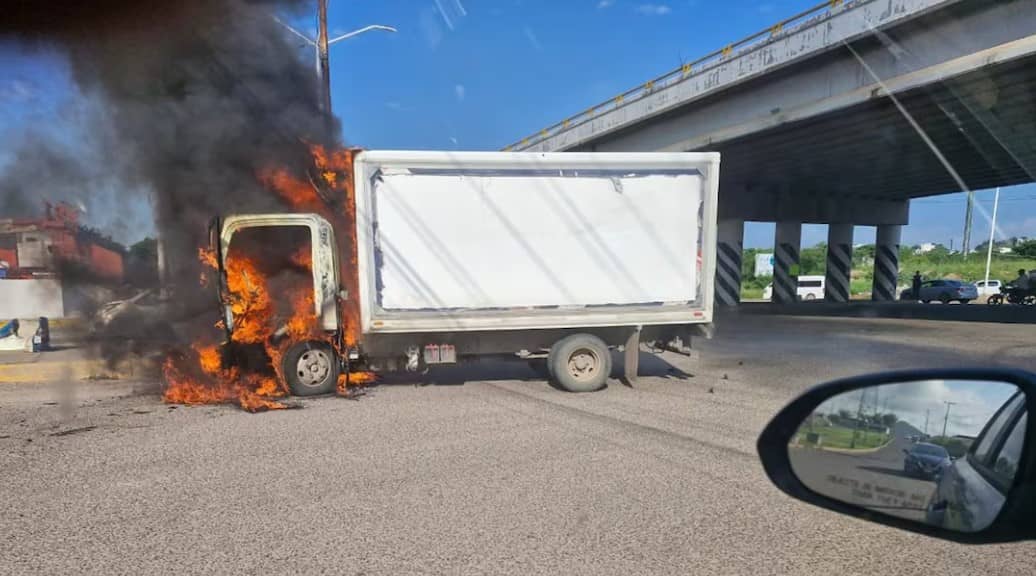 Suspenden clases en cuatro municipios de Sinaloa tras enfrentamientos