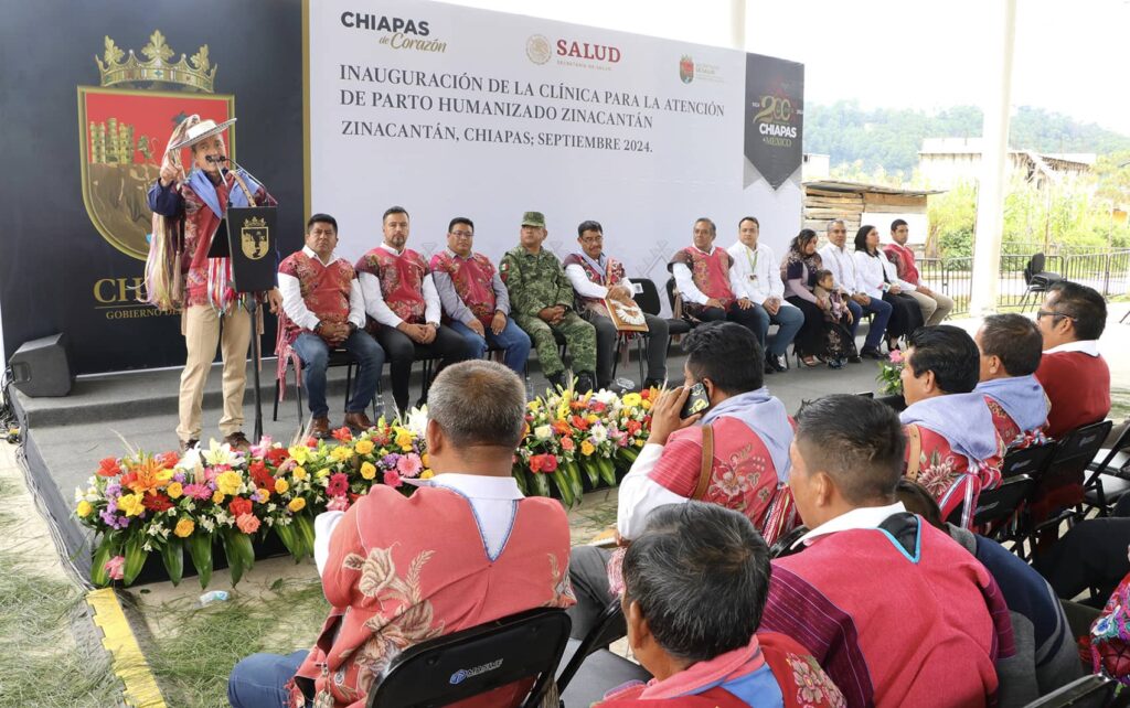 En Zinacantan Rutilio Escandon inaugura la Clinica para la Atencion de Parto Humanizado 5 1