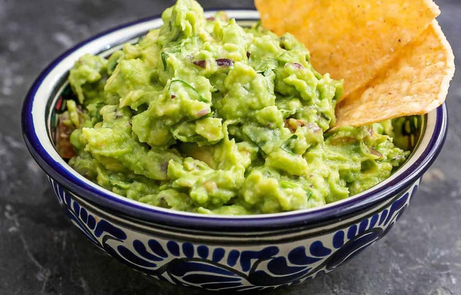 El guacamole está entre los mejores dips del mundo, según Taste Atlas