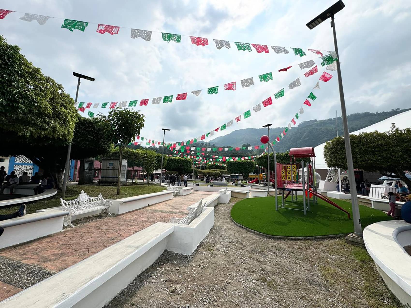 En Solosuchiapa, Rutilio Escandón inauguró la reconstrucción y modernización del Parque Público