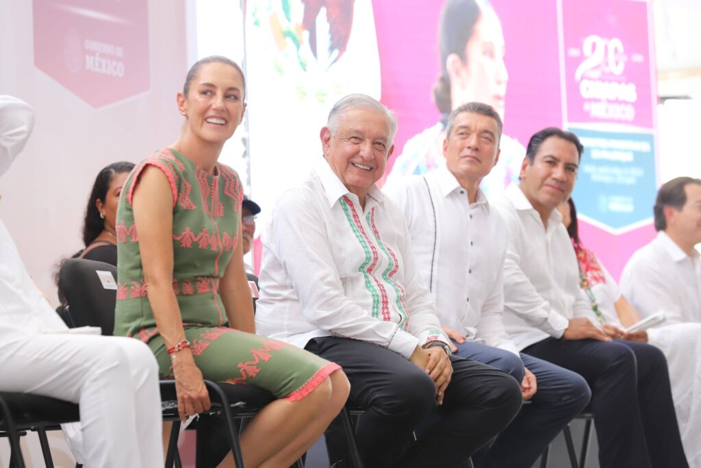 Desde Palenque, AMLO, Claudia Sheinbaum y Rutilio Escandón conmemoran el Bicentenario de la Federación de Chiapas a México