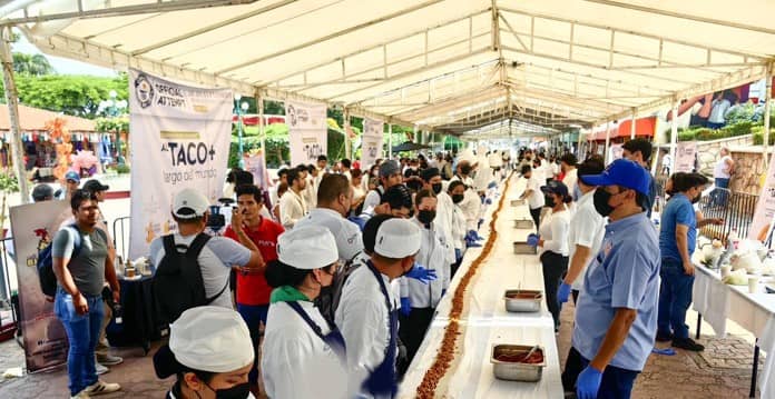 Chiapas rompe Récord Guinness con el taco más grande del mundo