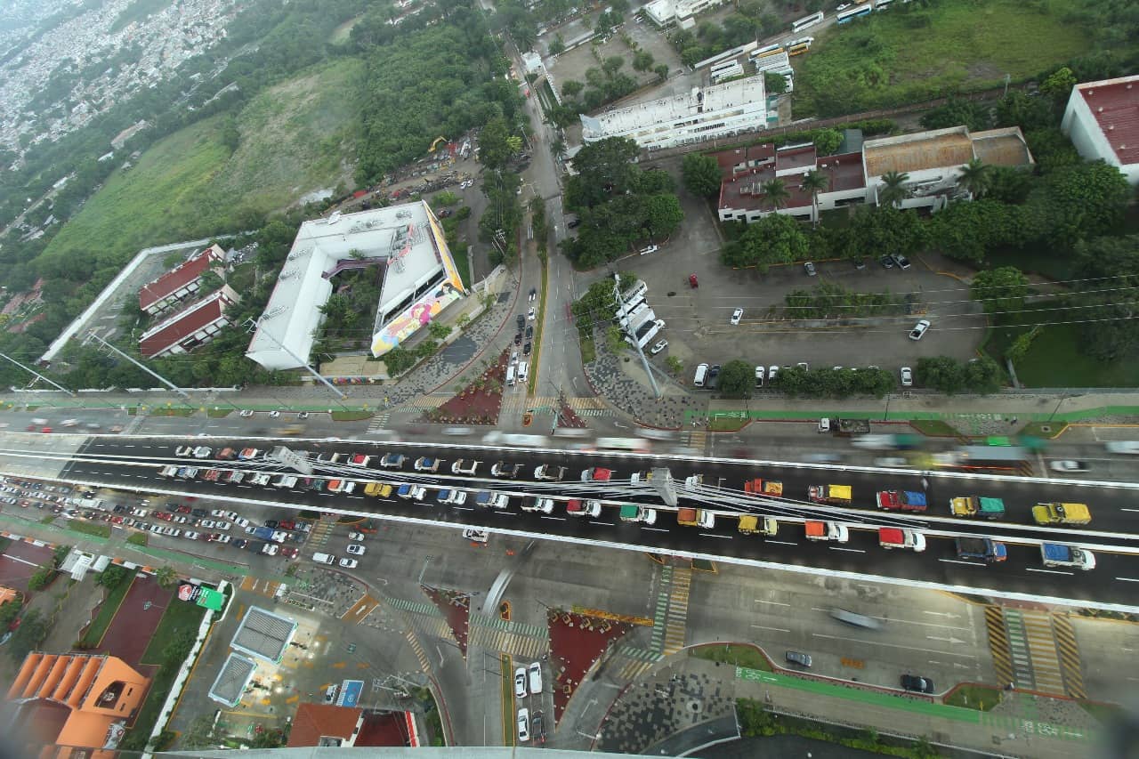 Equipo especializado realiza prueba de carga estática sobre puente Torre Chiapas: SOP