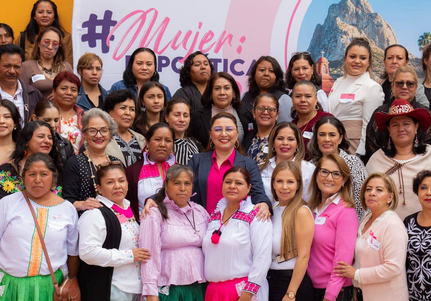 Preside Adriana Grajales Gómez "Mujer Es Política en Querétaro"