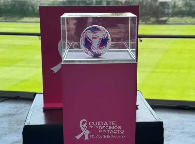 Futbol Mexicano comienza su mes de lucha contra el cáncer de mama