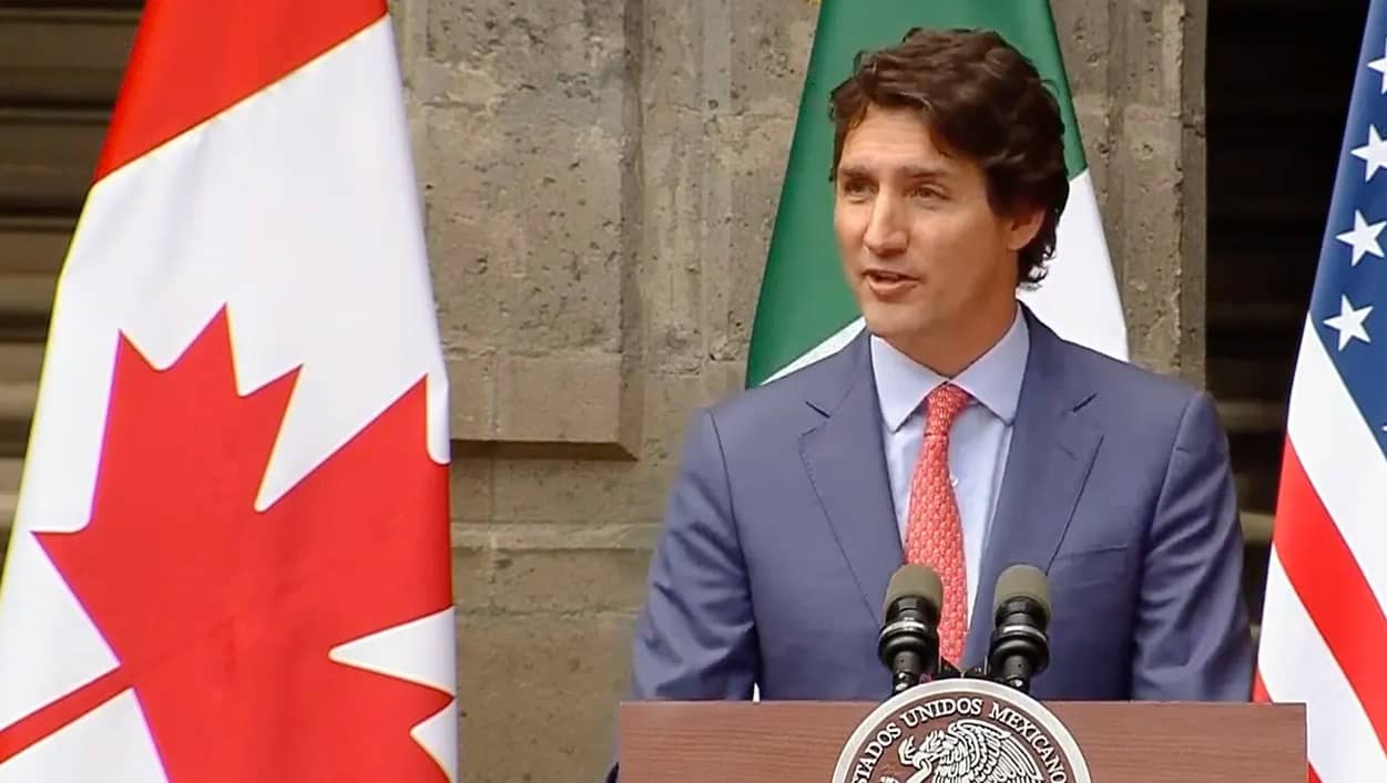 Bajo crisis política, Canadá cierra la llave migratoria