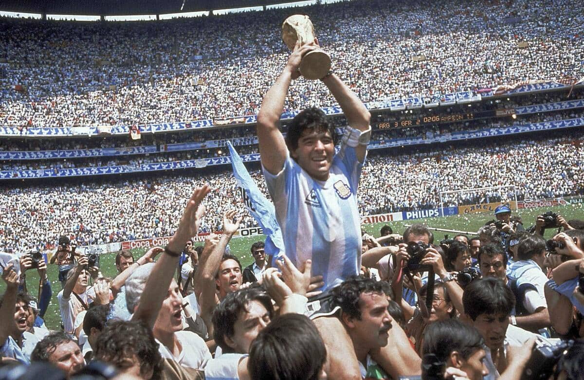 Cuerpo de Diego Armando Maradona será trasladado a mausoleo