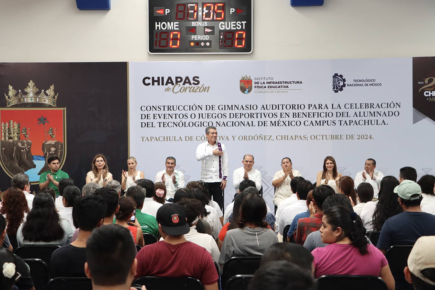 Rutilio Escandón inaugura gimnasio-auditorio del Instituto Tecnológico de Tapachula