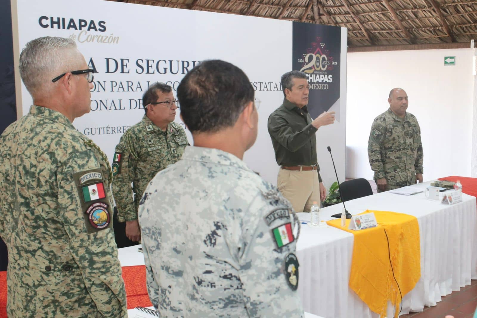 Reconoce Rutilio Escandón labor a través de aeronaves oficiales para atender emergencias del pueblo