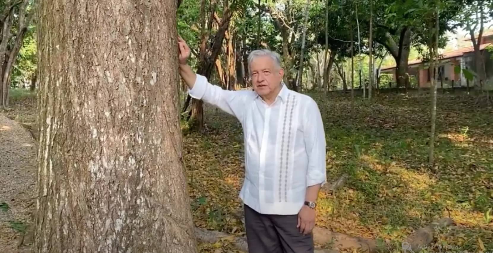 AMLO sí es custodiado por elementos de la Sedena: “Es mínima”, dice Sheinbaum