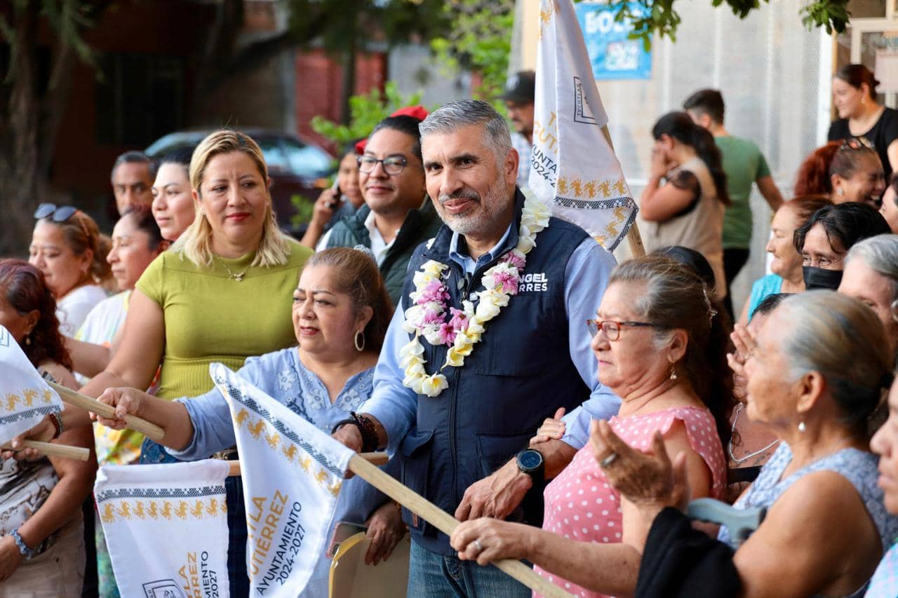 Más obras para las familias de la colonia Santa Cruz: Angel Torres