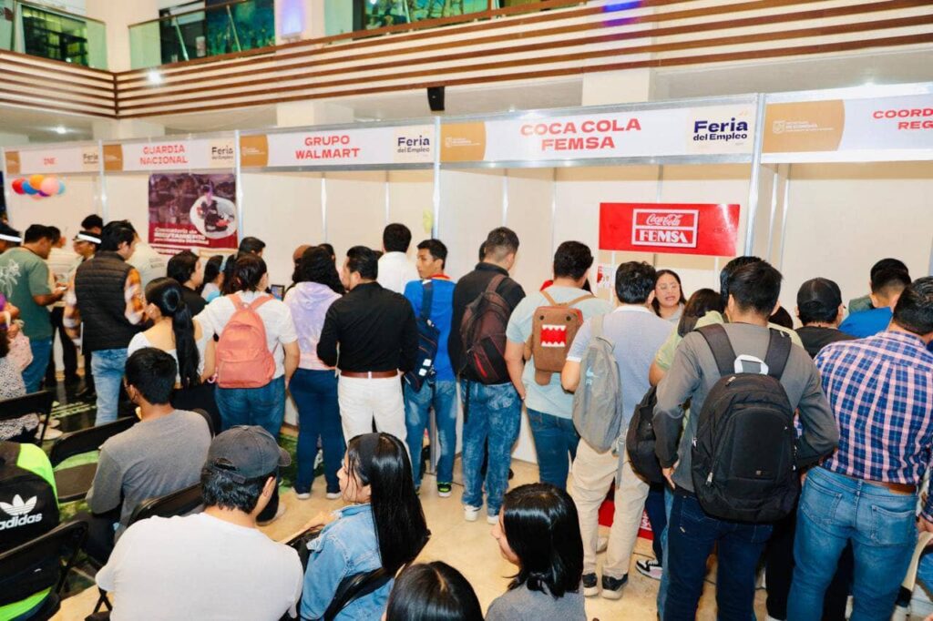 Un éxito la primera Feria del Empleo en Tuxtla