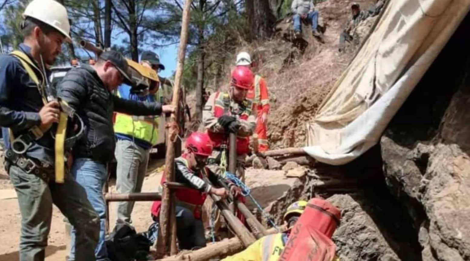 Se registra derrumbe en mina de Badiraguato, Sinaloa