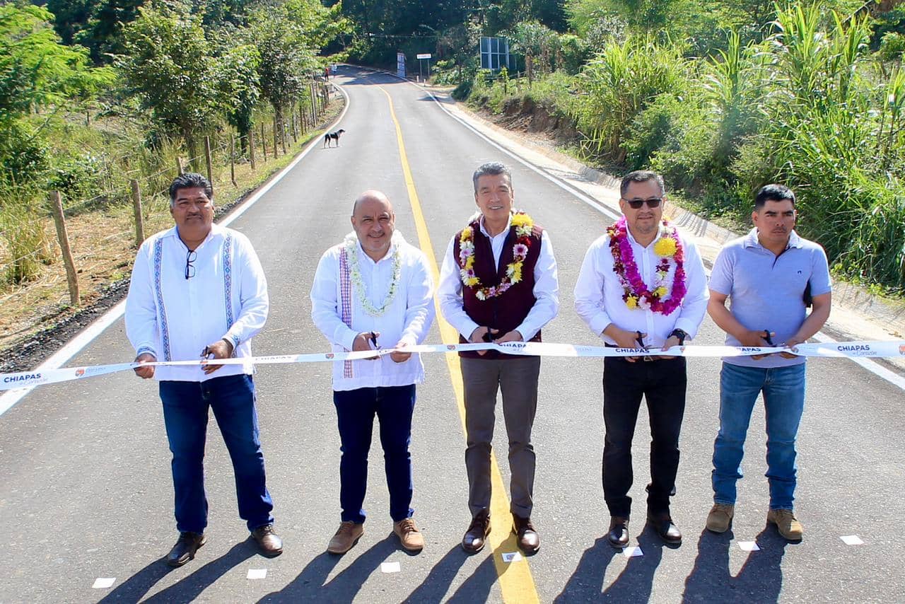 En San Fernando, Rutilio Escandón inaugura el camino San Fernando-Monterrey-Las Maravillas